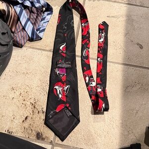Warner Bros. Looney Tunes 90s Black and Red Tie